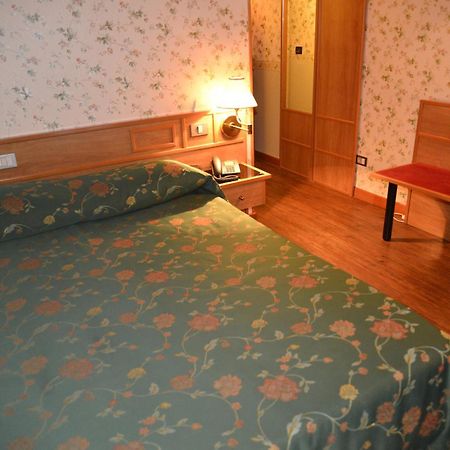 Hotel&Wellness Patriarca San Vito al Tagliamento Esterno foto